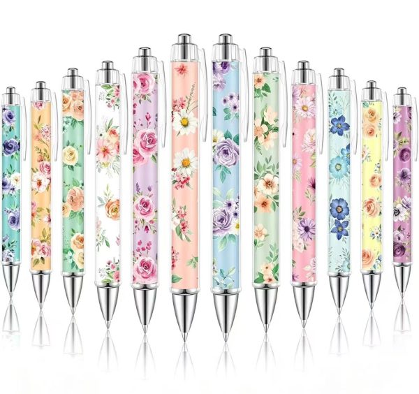 Reina‘s Check out-lanyard/Id holder/pen/notebook